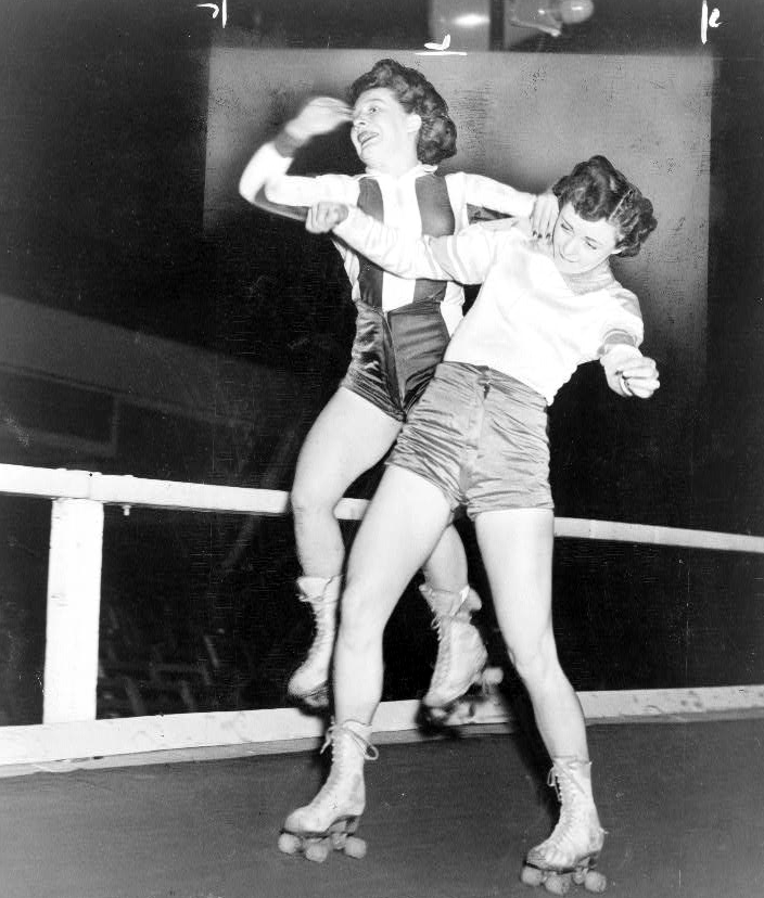 Women competing in roller derby in 1950